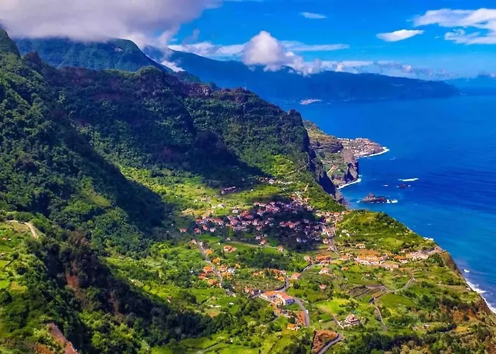 The Great Pearl Ocean Views Near & Airport شقة *