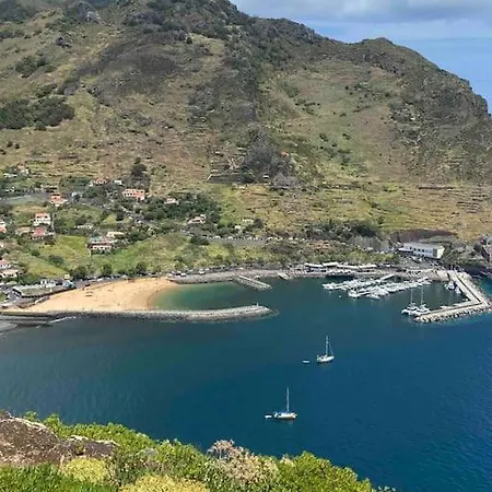 The Great Pearl Ocean Views Near & Airport Machico (Madeira)