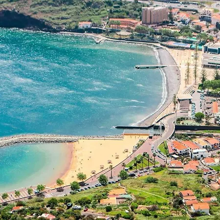 The Great Pearl Ocean Views Near & Airport * Machico (Madeira)